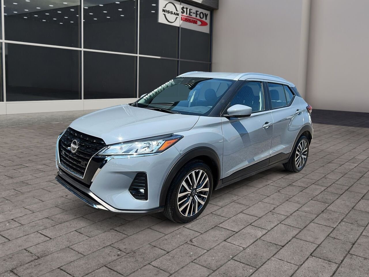 Nissan Kicks SV TA 2024 Gris Québec - photo #0