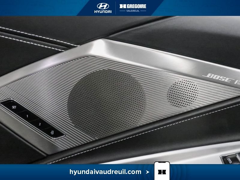 Chevrolet Corvette 2025 Noir Laval - photo #18