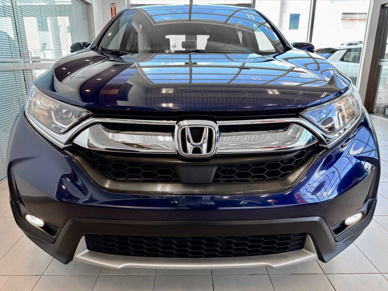 2019 Honda CR-V Blue Notre-Dame-des-Prairies - photo #5