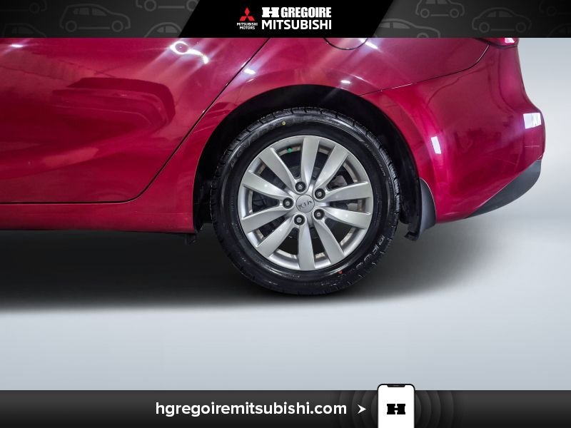 Kia Forte MA4427 | LX+ Auto Sieges-Chauf Bluetooth MP3/USB/Cruise 2015 Rouge Laval - photo #11