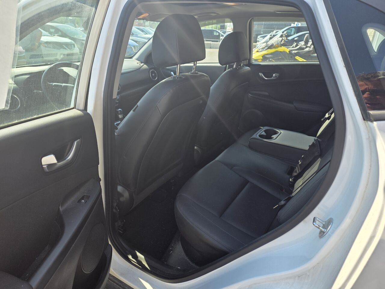 2022 Hyundai Kona White  - photo #10