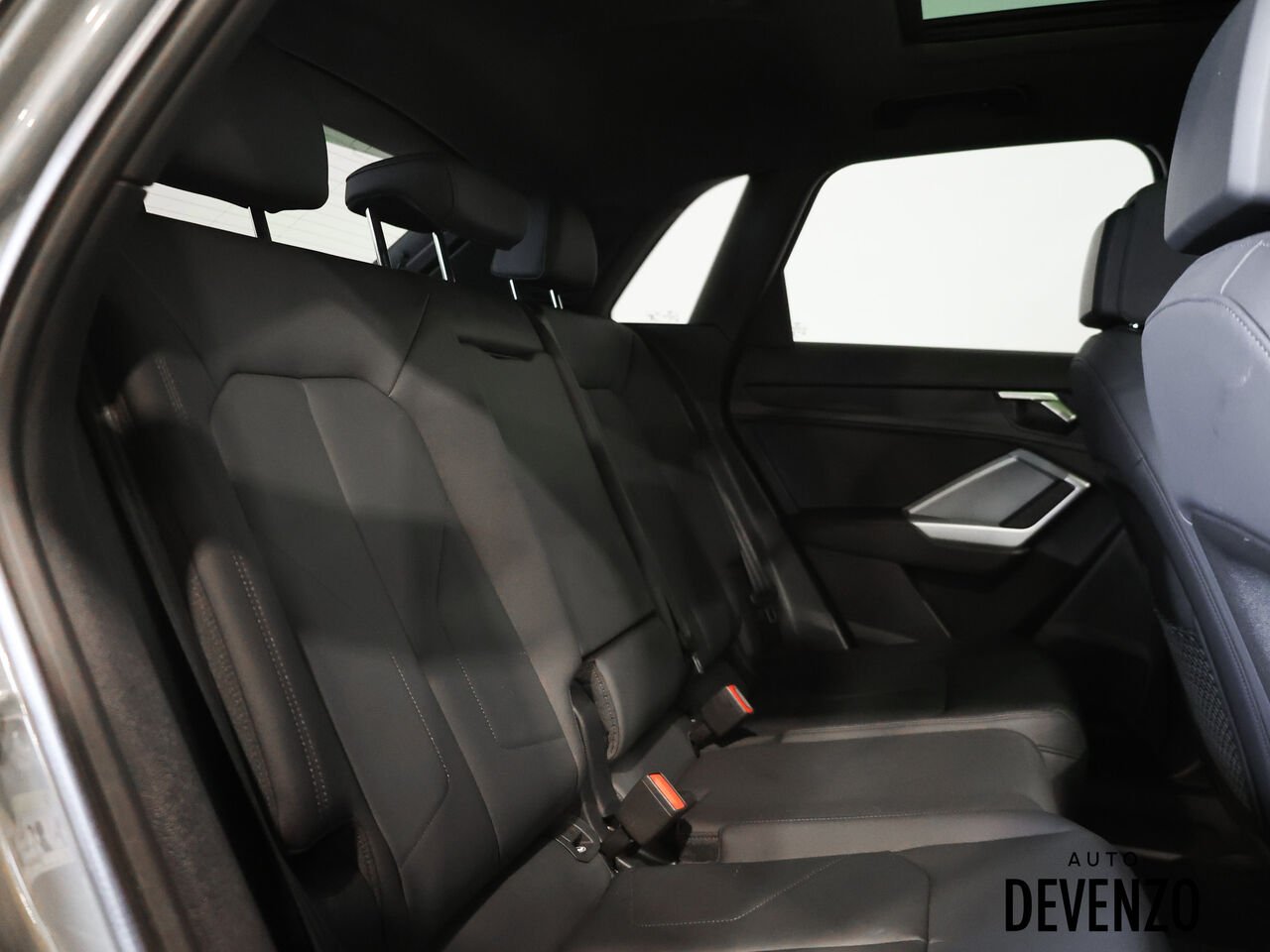 2025 Audi Q3 Grey Saint-Eustache - photo #9