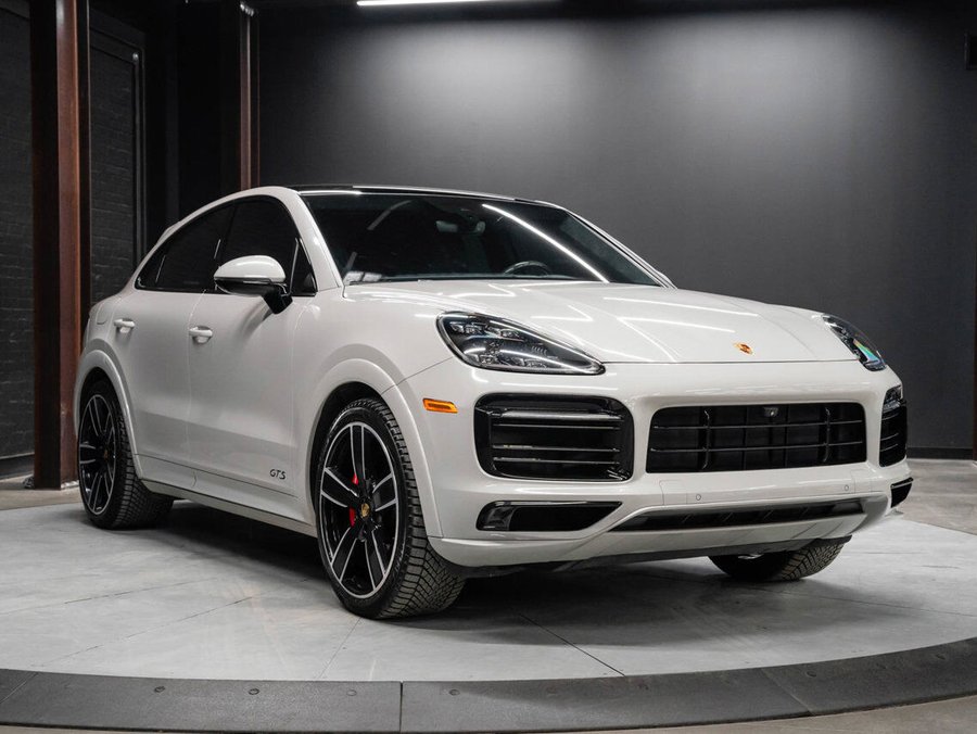 2023 Porsche Cayenne GTS 2023 White