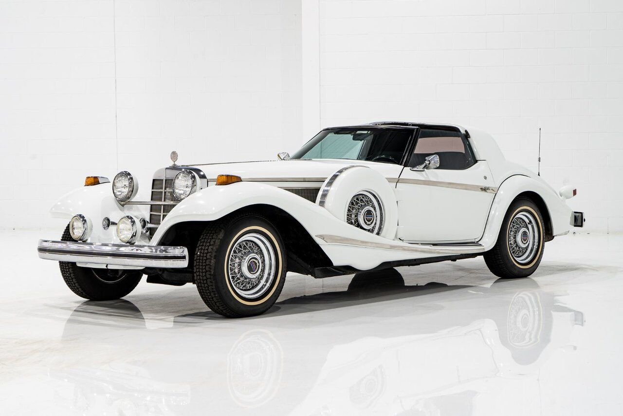 1981 Phillips Motor Car Berlina Coupe Only 1 of 78 produced. Very rare | PRIX EN USD White Montreal - photo #25