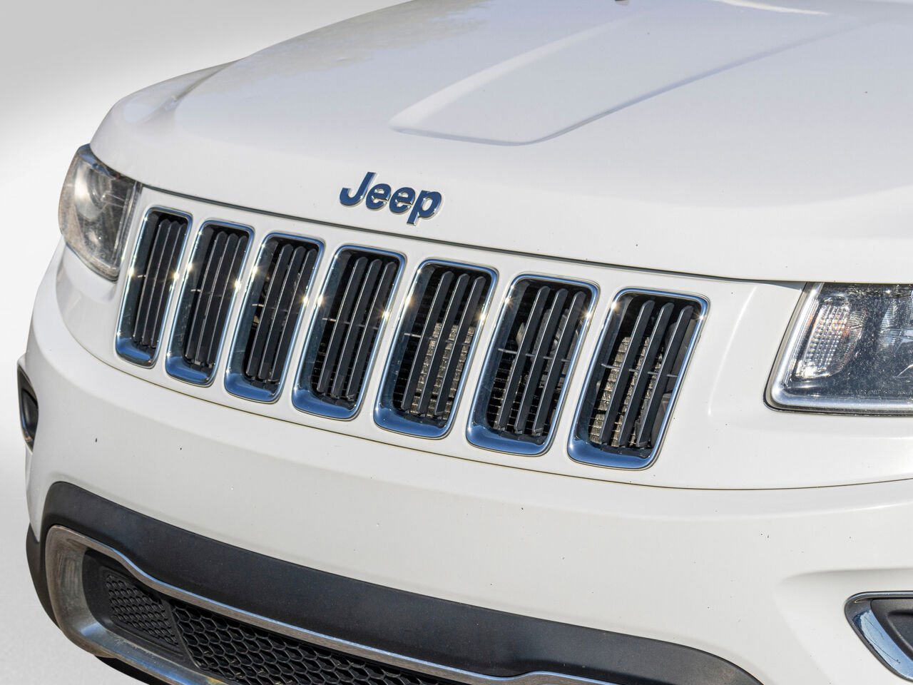 Jeep Grand Cherokee 4 RM, 4 portes, Limited 2014 Blanc Châteauguay - photo #36