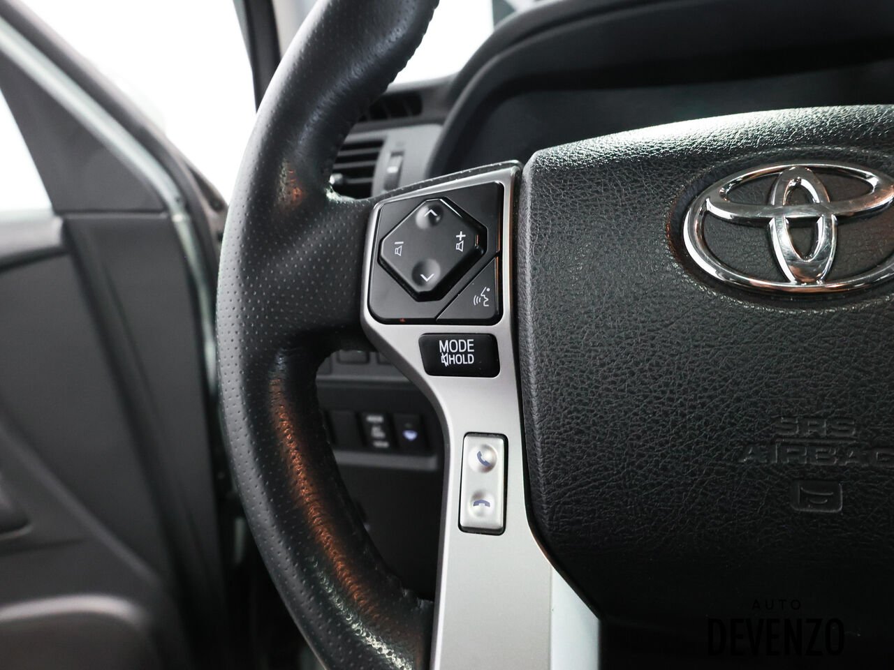 2022 Toyota 4Runner Grey Saint-Eustache - photo #15