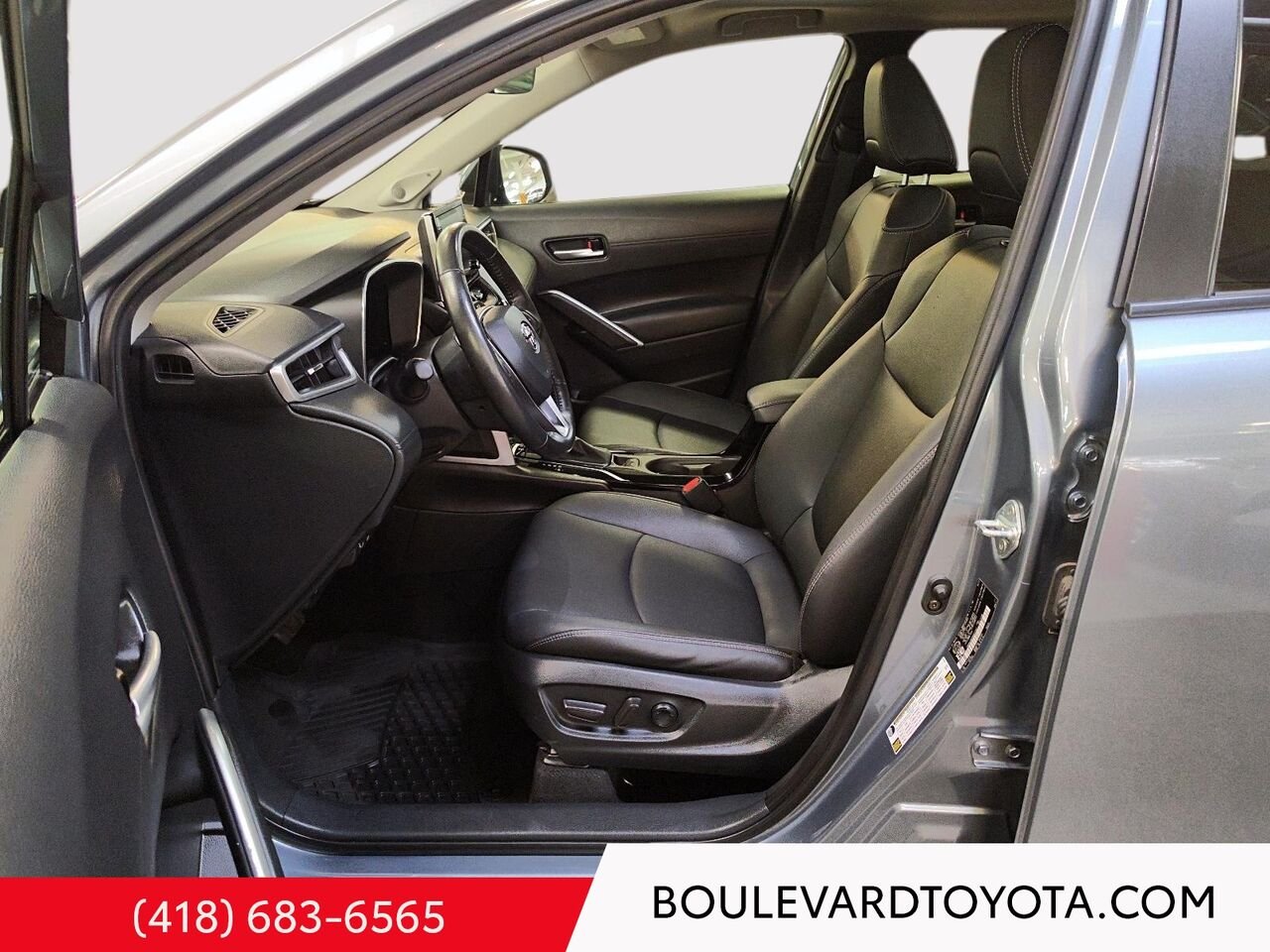 2022 Toyota Corolla Cross 99846A-97 | XLE, AWD Blue Québec - photo #8