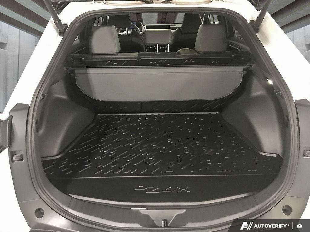 2025 Toyota bZ4X S2501170 | XLE White Edmonton - photo #10