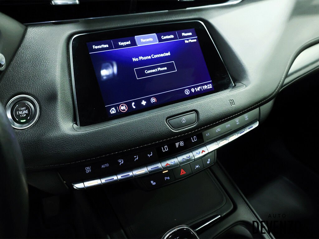 Cadillac XT4 2020 Argent Saint-Eustache - photo #18