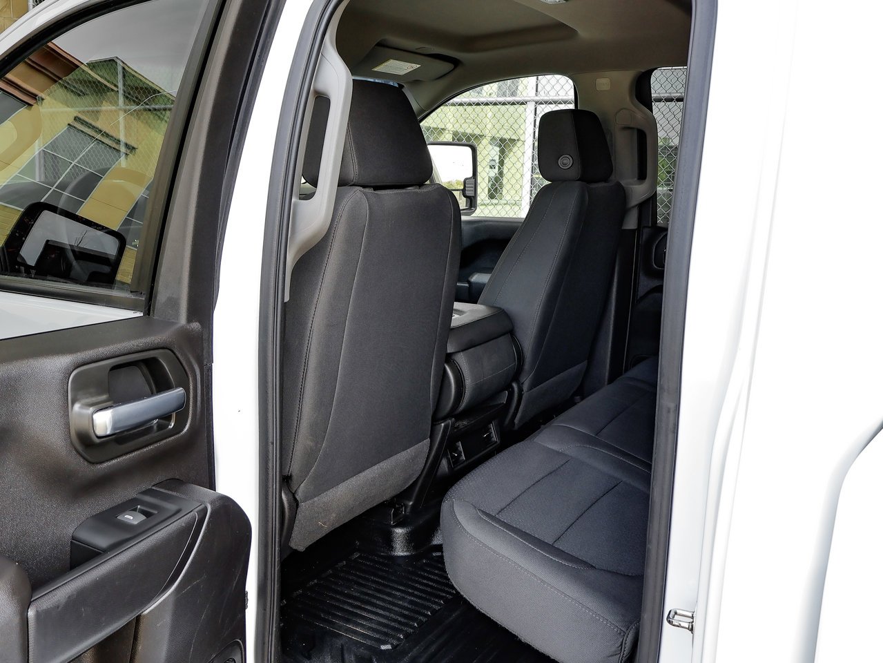 2022 Chevrolet Silverado 2500HD 4WD Double Cab 149 Work Truck White Sherwood Park - photo #23