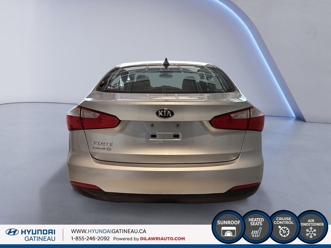 2014 Kia Forte LX+ berline 4 portes BA avec toit ouvrant Silver Ottawa & Gatineau - photo #2