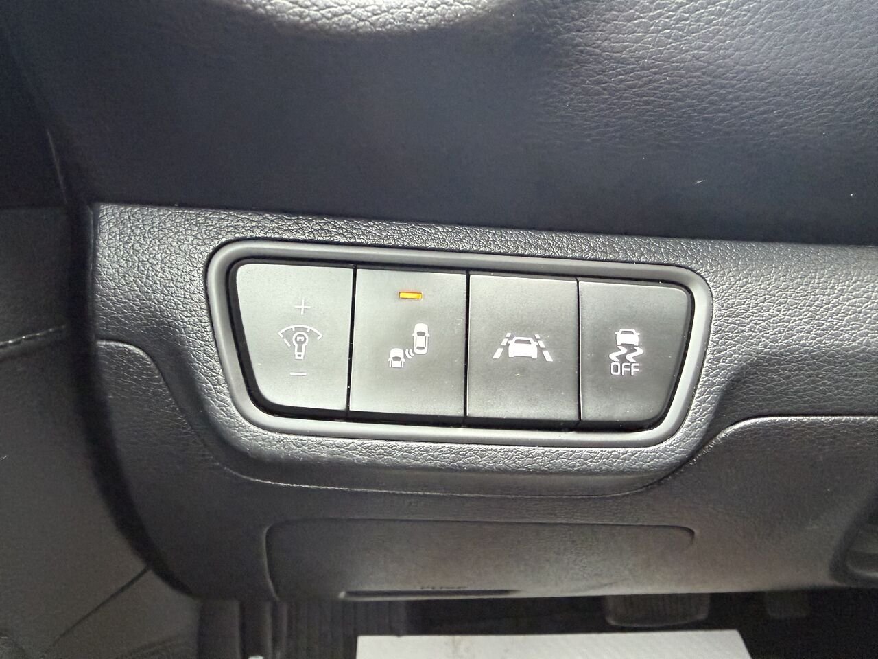 2020 Kia Forte Black Thetford Mines - photo #14