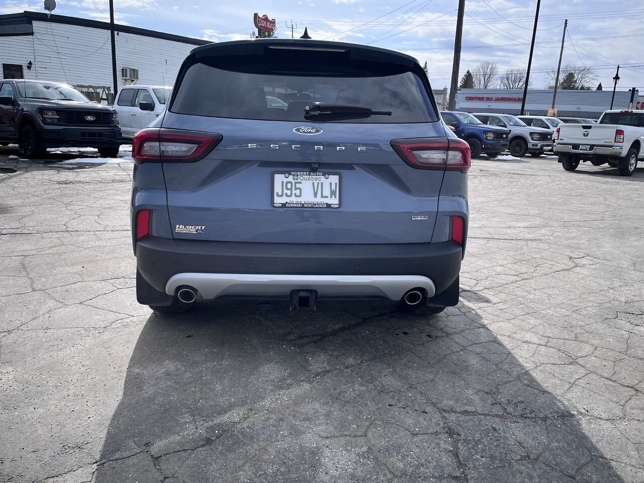 Ford Escape 2024 Bleu Mont-Laurier - photo #5