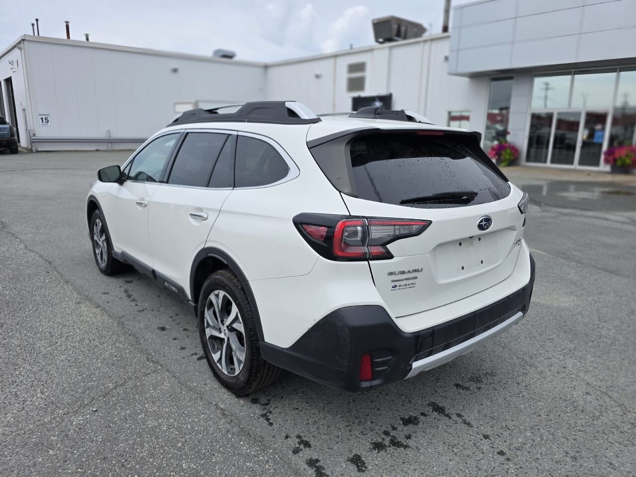 2022 Subaru Outback Premier XT White Rouyn-Noranda - photo #17
