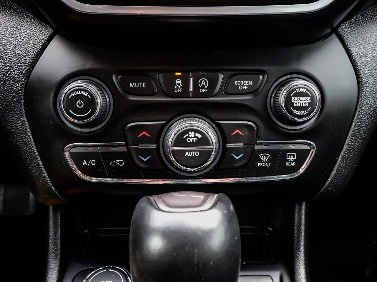 2022 Jeep Cherokee Altitude 4x4 Blue Sherwood Park - photo #26