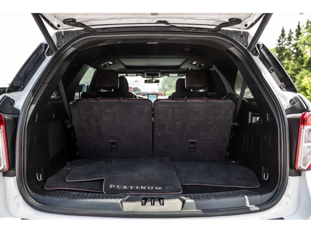 Ford Explorer 2023 Blanc Sainte-Julienne - photo #12