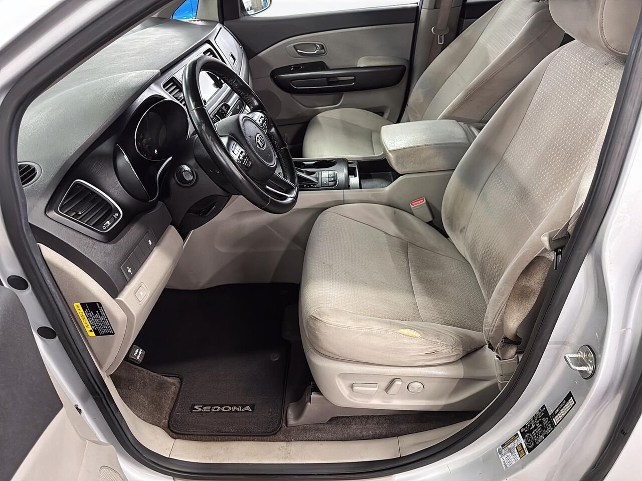 2018 KIA SEDONA LX Silver Saint-Hyacinthe - photo #8