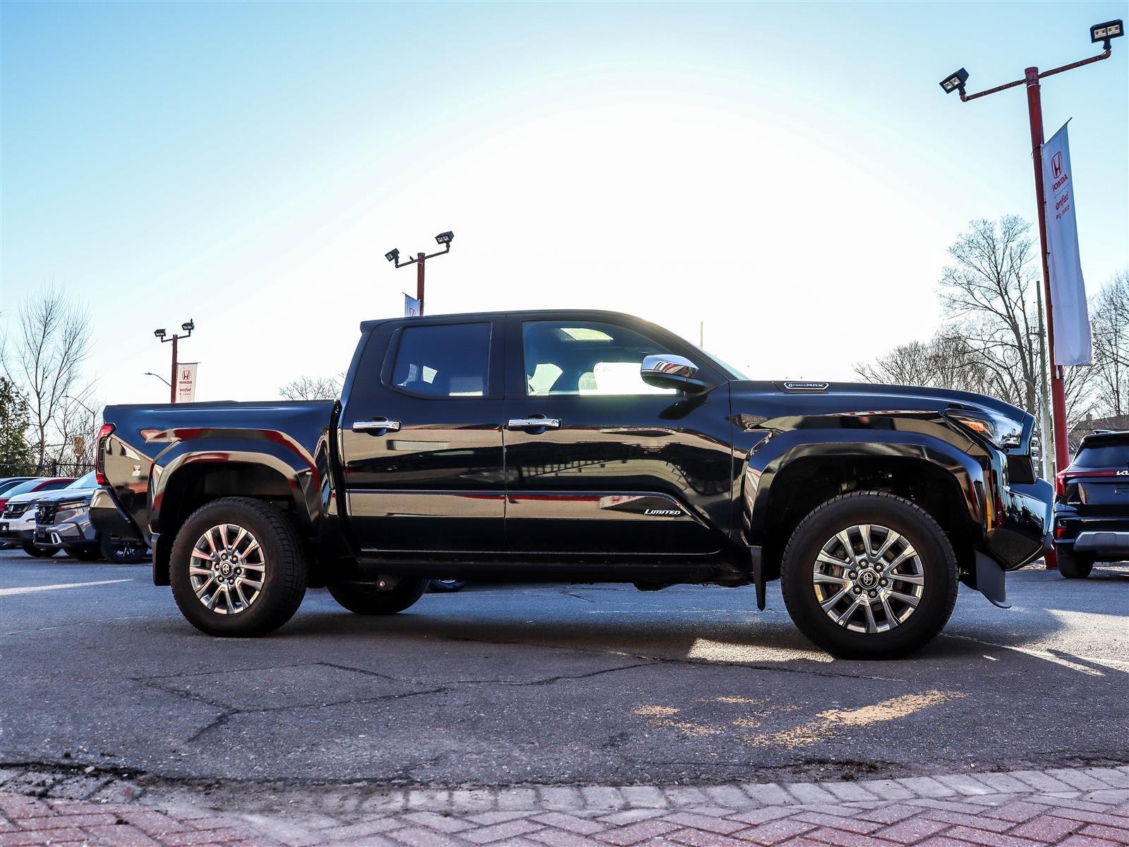 2025 Toyota Tacoma Ottawa & Gatineau - photo #2