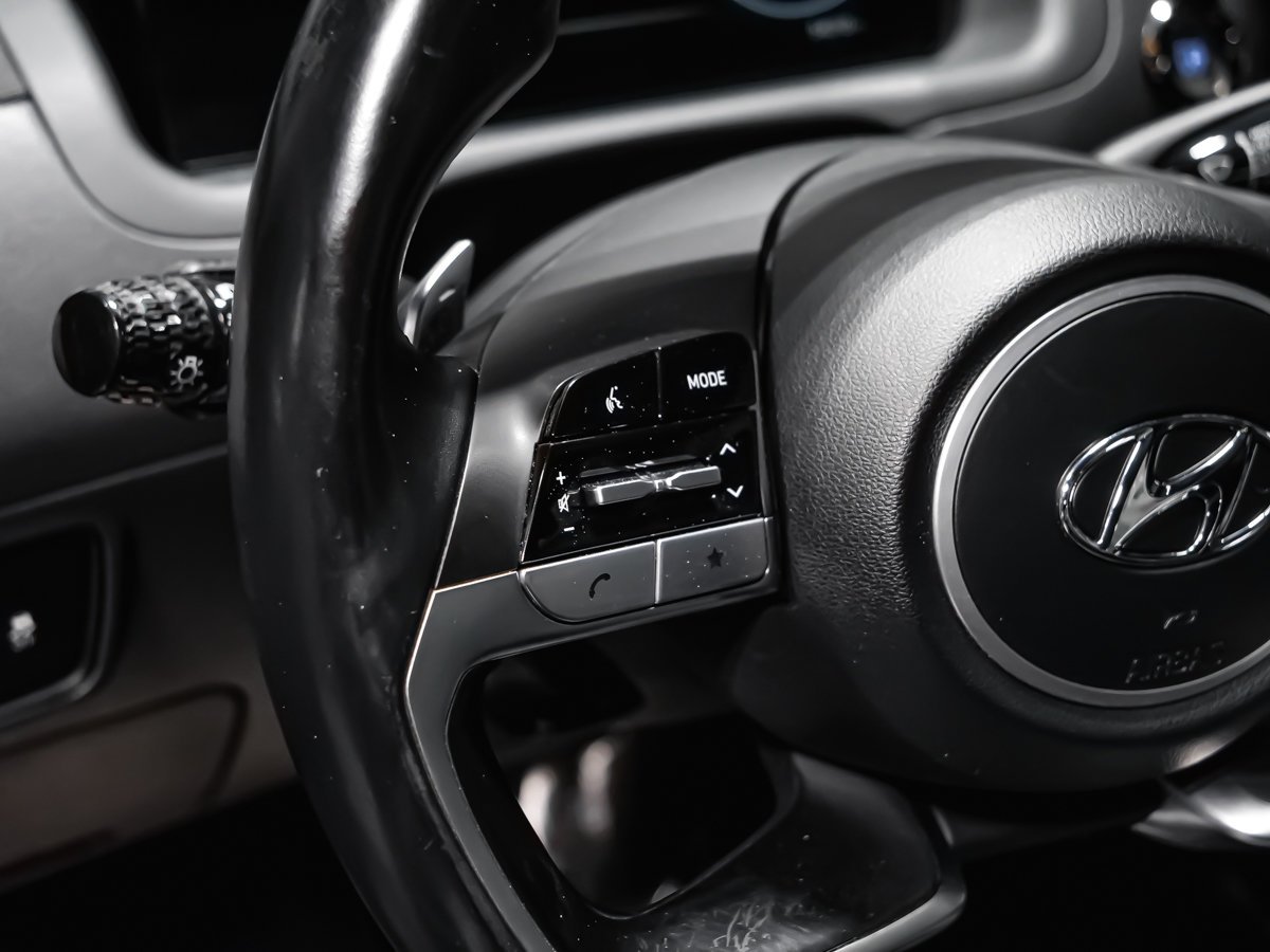 2022 Hyundai Santa Cruz APPLE CAR PLAY VOLANT CHAUFFANT 2 SET DE PNEU Black Montreal - photo #12