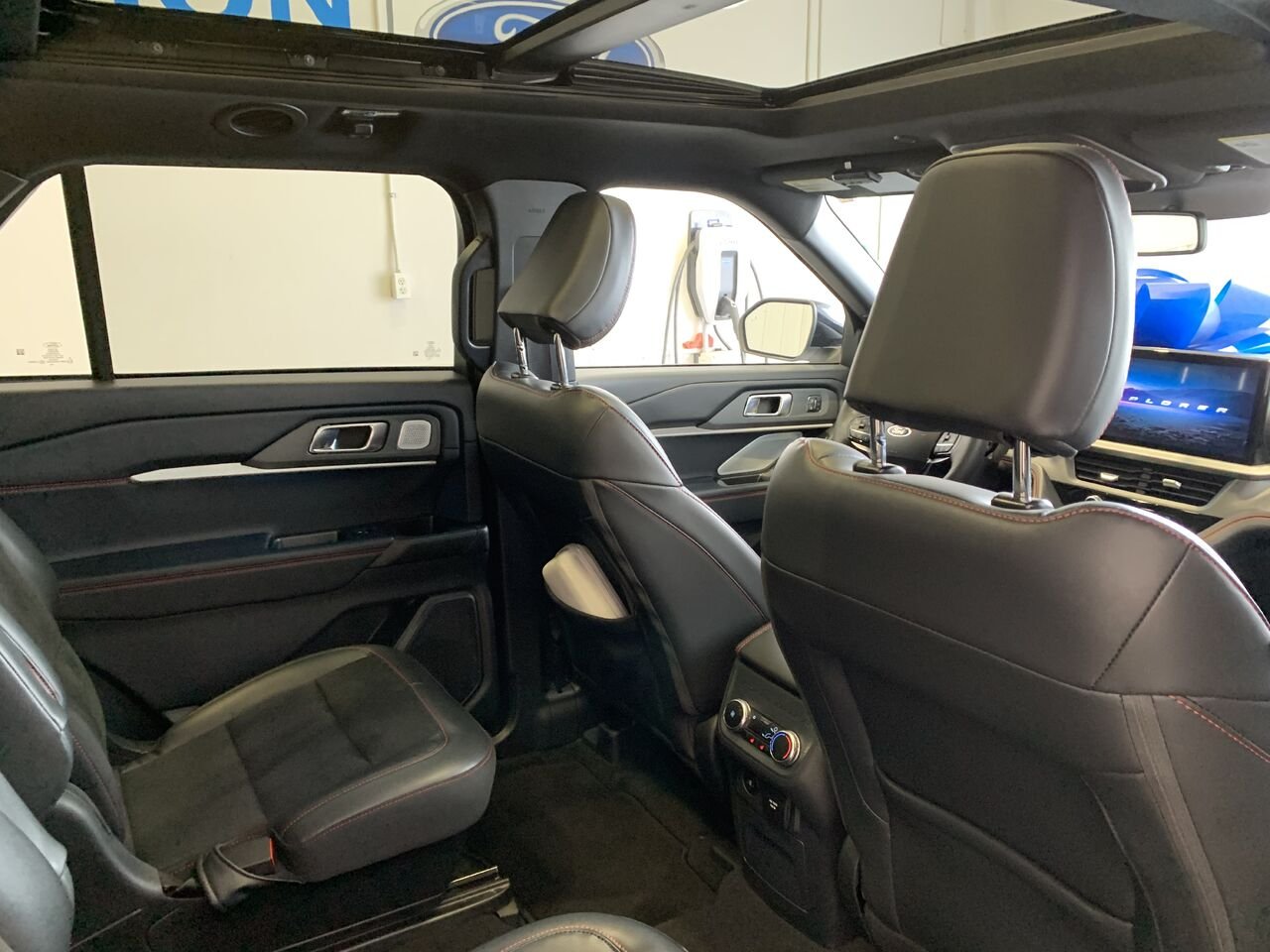 2025 Ford Explorer ST EXPLORER ST 4WD White Châteauguay - photo #12