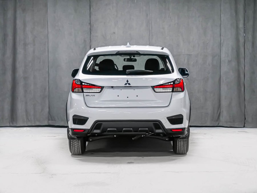 2026 Mitsubishi RVR ES White Diamond