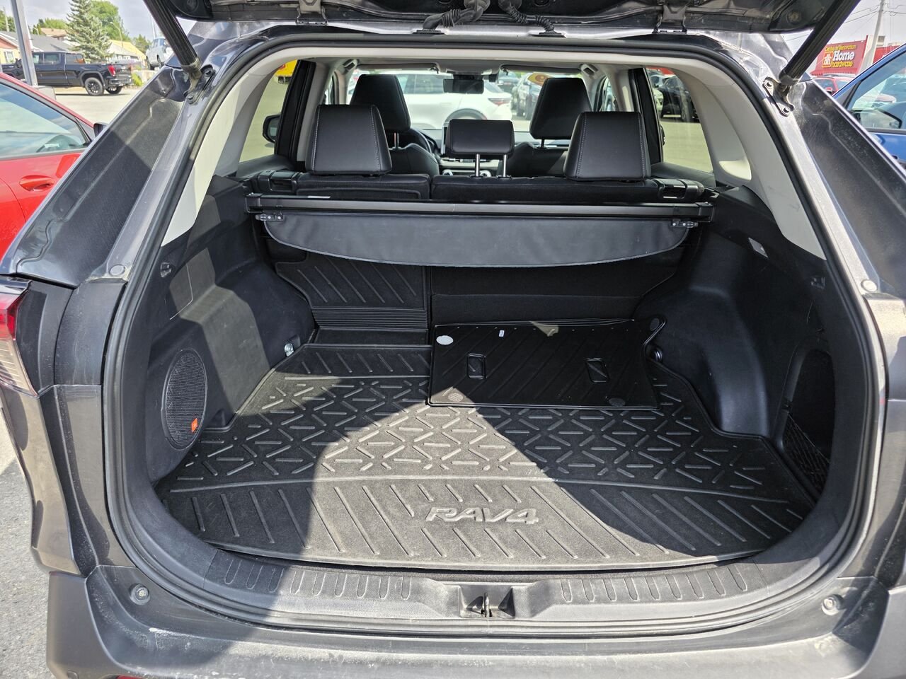 2019 Toyota RAV4 Hybrid Limited Grey Rouyn-Noranda - photo #22