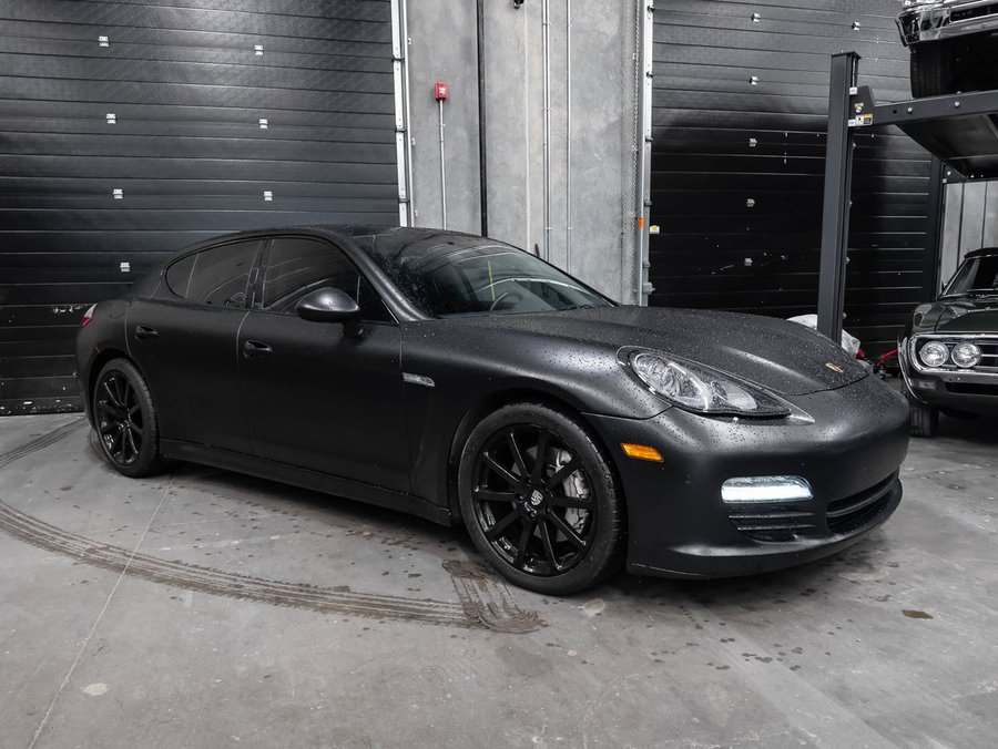 2010 Porsche Panamera 2010 Black