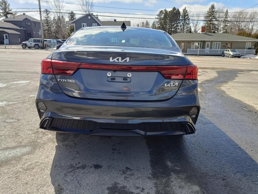 Kia Forte 2024 2024 Gris