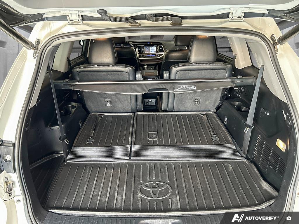2017 Toyota Highlander 2601806A | Limited White Edmonton - photo #11