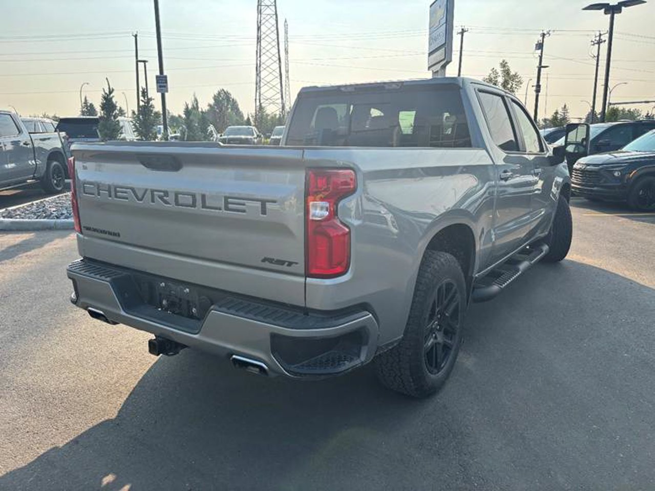 2024 Chevrolet Silverado 1500 4WD Crew Cab 147 RST Grey Sherwood Park - photo #4