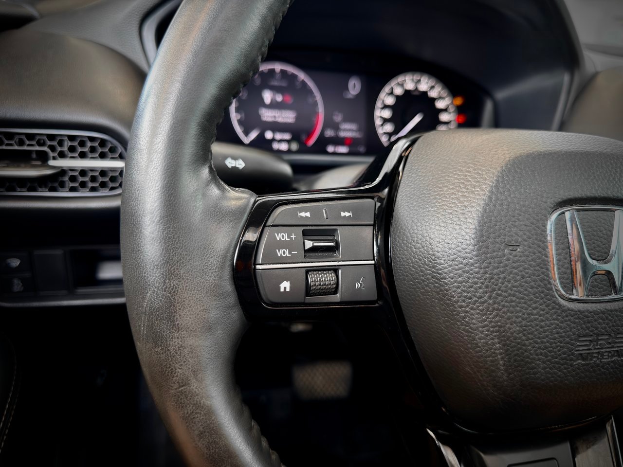 2023 Honda HR-V Black Notre-Dame-des-Prairies - photo #23