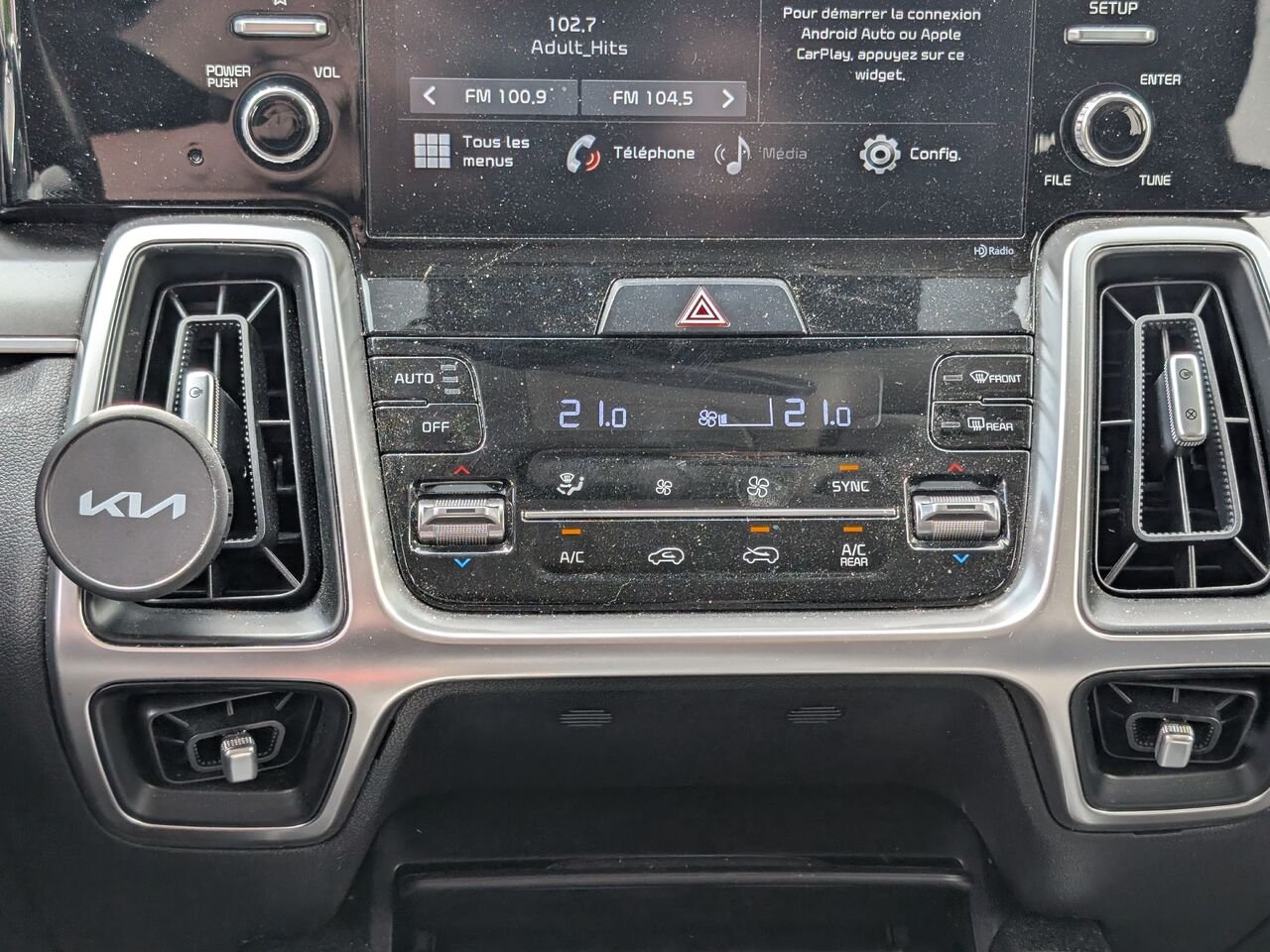 Kia Sorento X-Line/SIÈGES CHAUFFANTS/VOLANT CHAUFFANT/AC/CAMÉRA DE RECUL 2021 Blanc Sherbrooke - photo #15