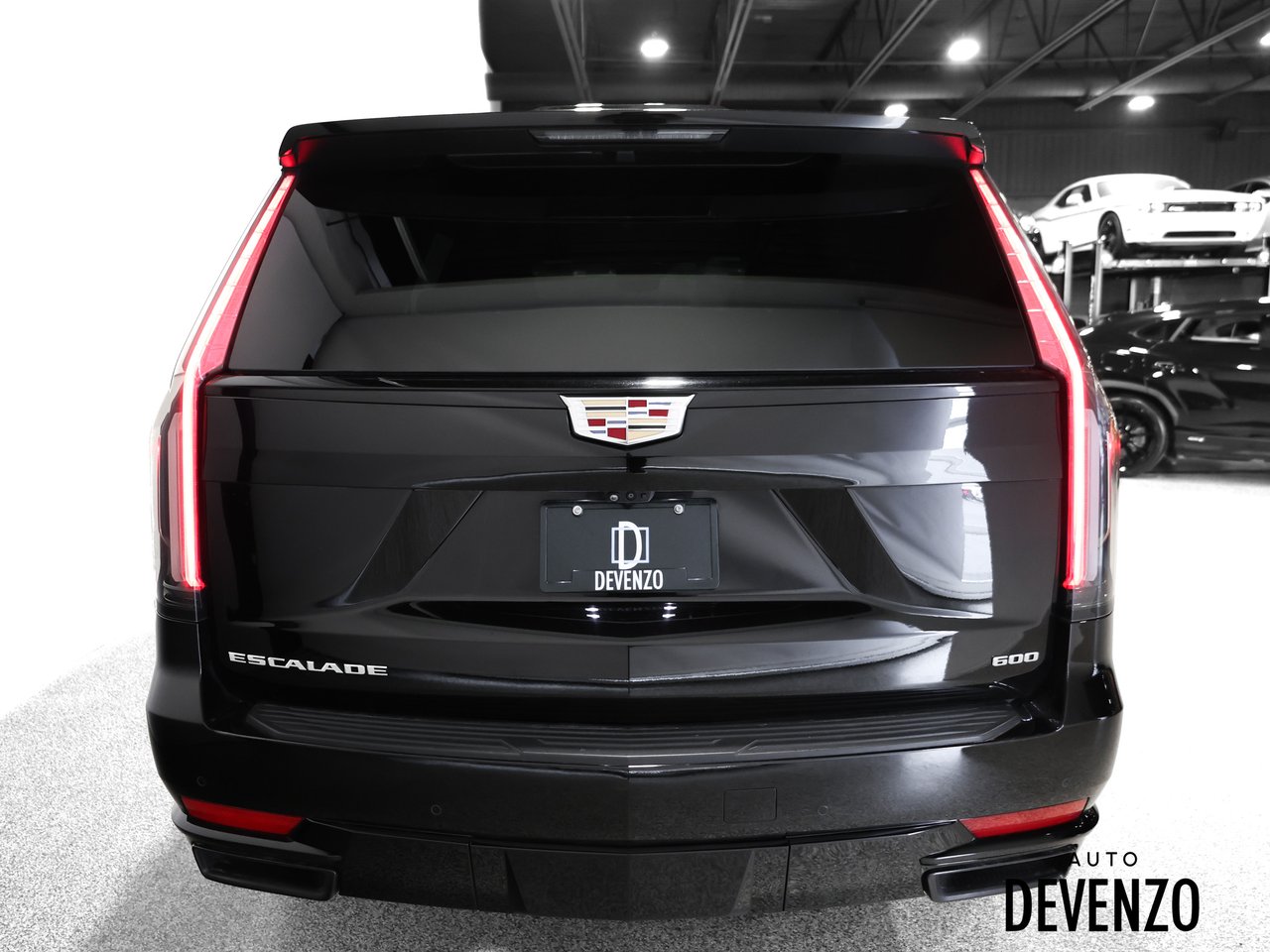 2024 Cadillac Escalade Black Saint-Eustache - photo #3