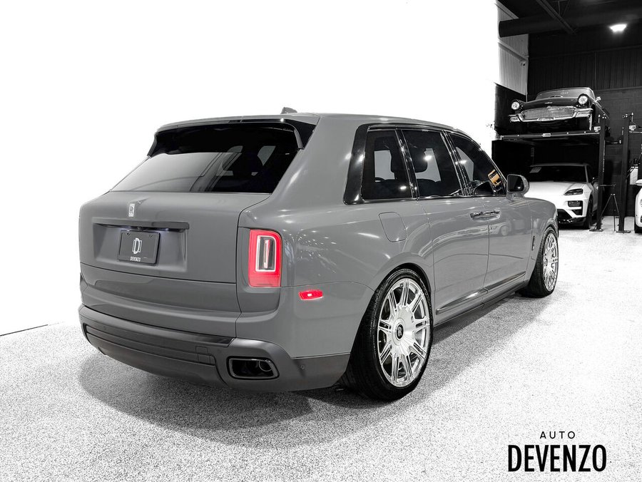 Rolls-Royce Cullinan 2023 2023 Gris