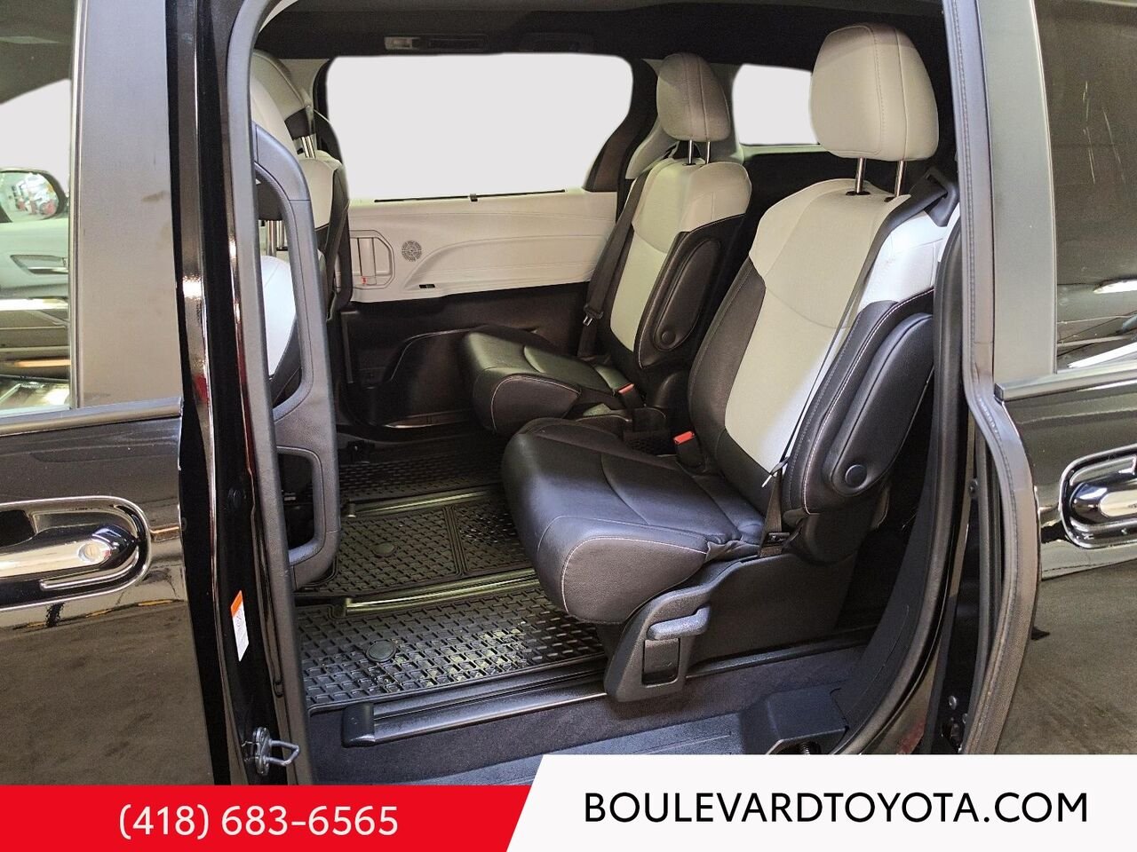 Toyota Sienna 99684A-77 | XSE, 7 places 2025 Noir Québec - photo #21