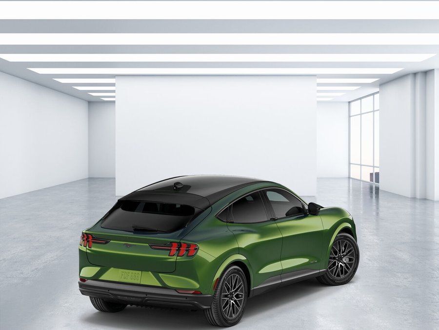 Ford Mustang Mach-E 2026 2026 Vert éruption métallisé