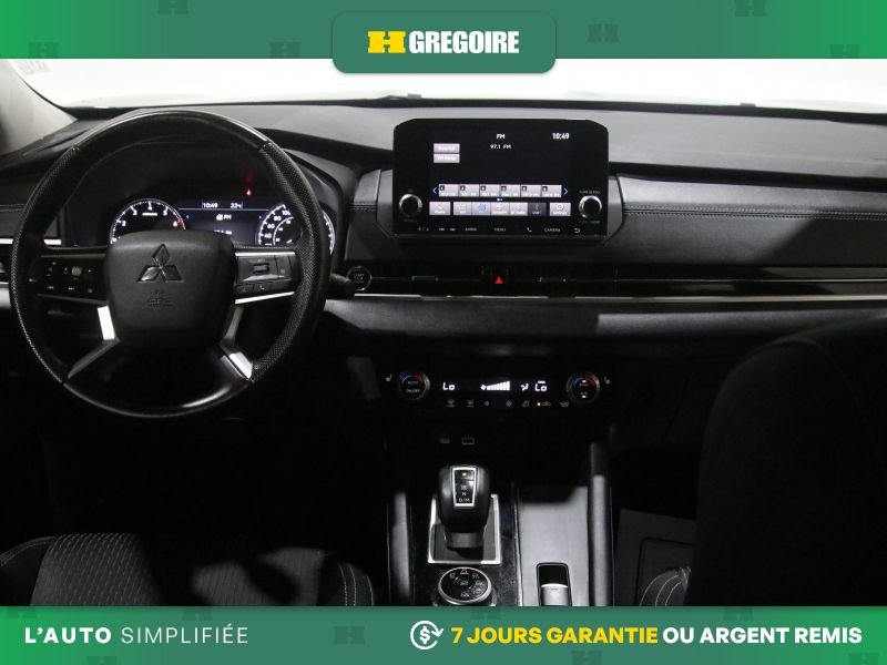 2022 Mitsubishi Outlander Blue Laval - photo #17
