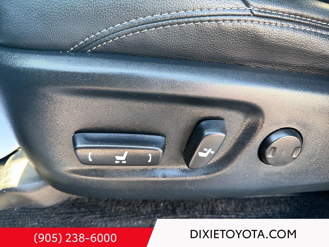 2021 Toyota 4Runner Power Sunroof, Leather Interior, Heated Seats, Alloy Wheels, Heated Steering Wheel, Running Boards, Bluetooth Midnight Black Metallic Mississauga - photo #17