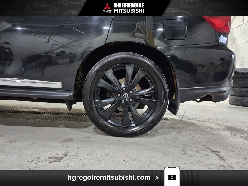 2017 Nissan Pathfinder Black Laval - photo #11