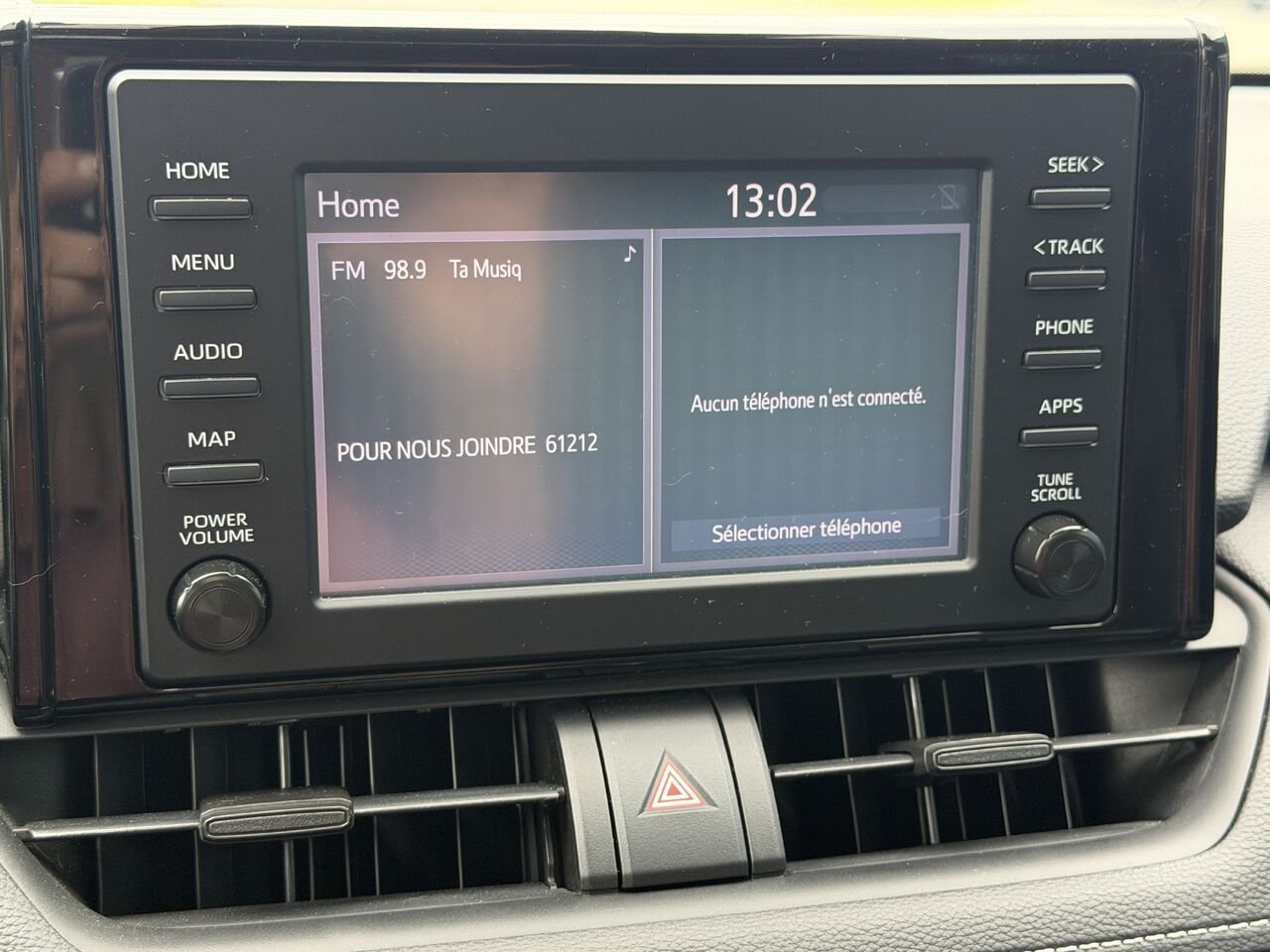 2020 Toyota RAV4 Blue Ste-Marie - photo #17