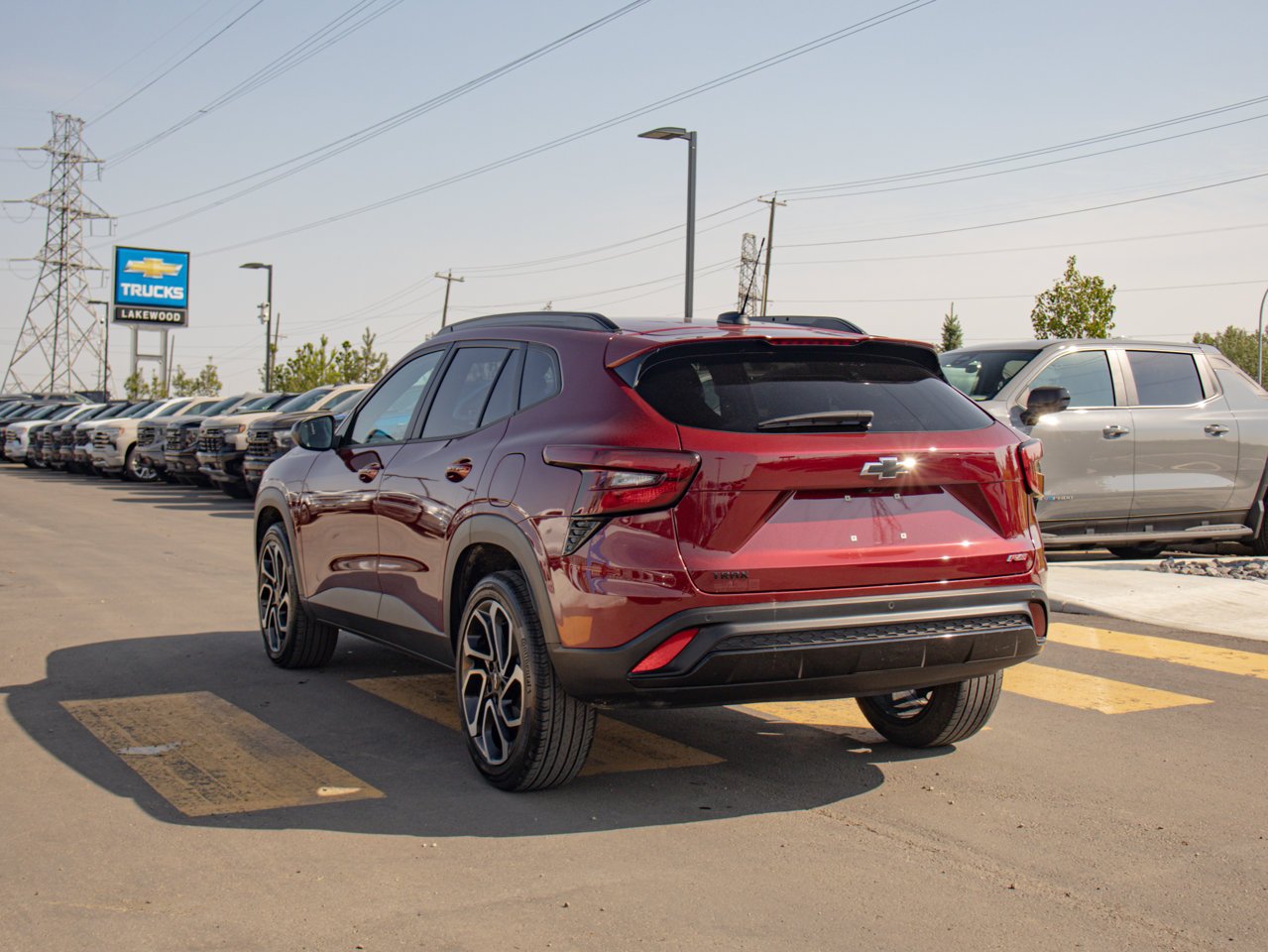 2025 Chevrolet Trax FWD 4dr 2RS Red Sherwood Park - photo #7