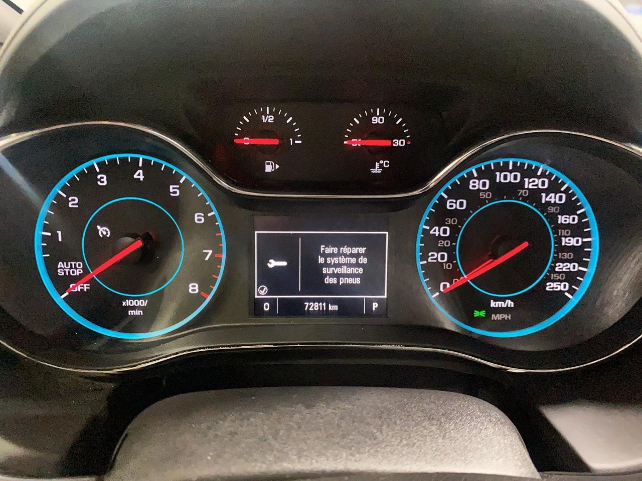 Chevrolet Cruze NIV 3G1BE6SM9JS588982 2018 Gris Chicoutimi - photo #14
