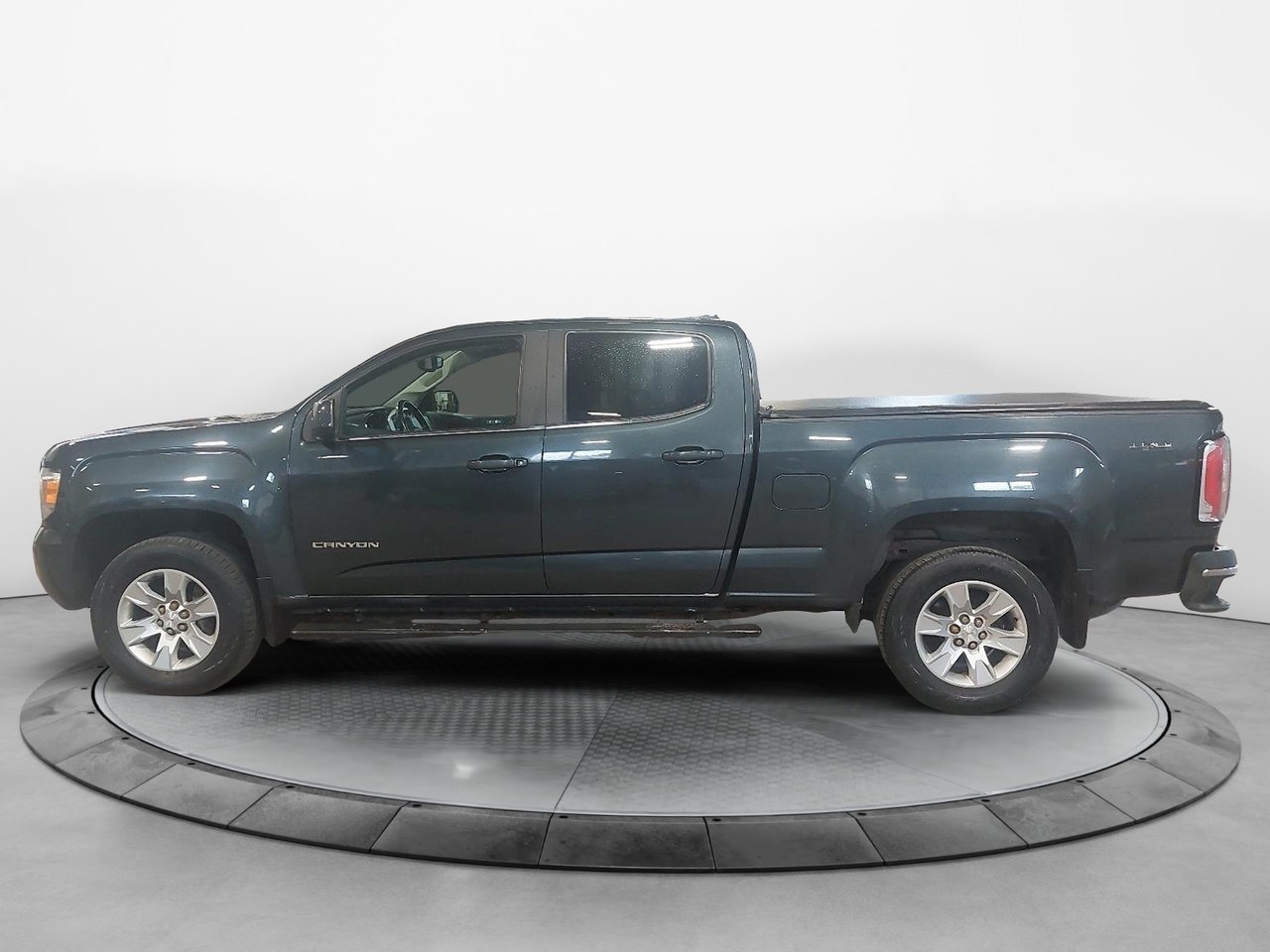 GMC Canyon 4WD SLE 2017 Noir Baie-Comeau - photo #4
