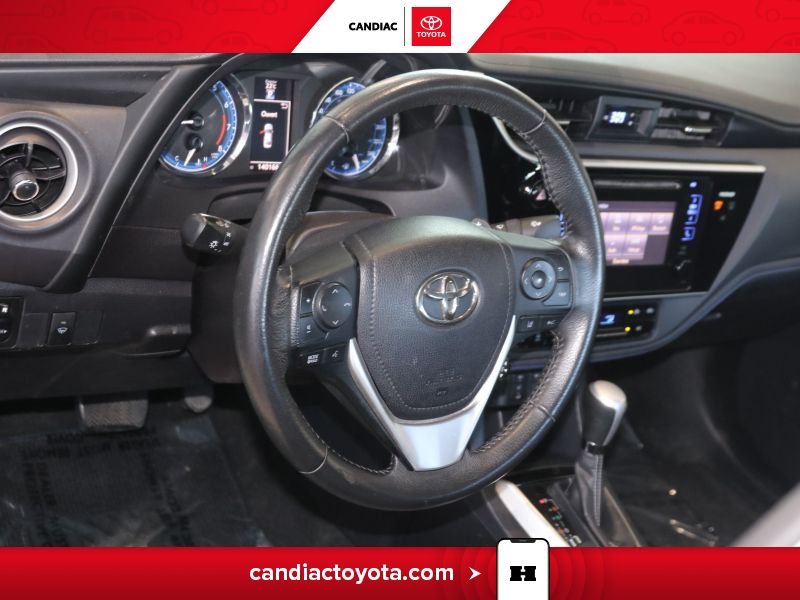 Toyota Corolla 2017 Blanc Saint-Eustache - photo #11