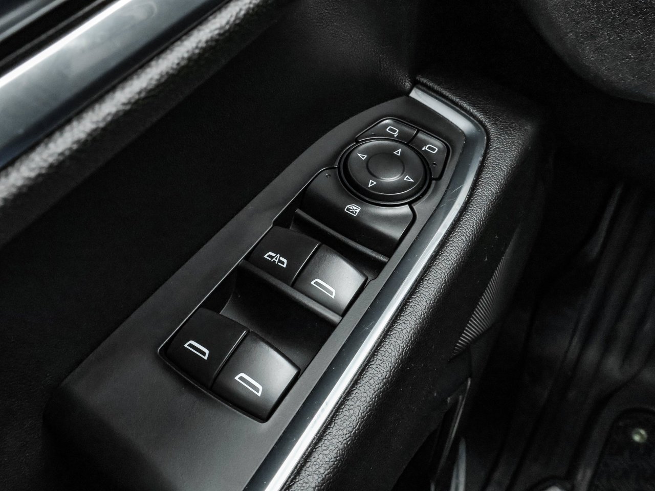 2024 Chevrolet Silverado 1500 4WD Crew Cab 147 RST Black Sherwood Park - photo #18