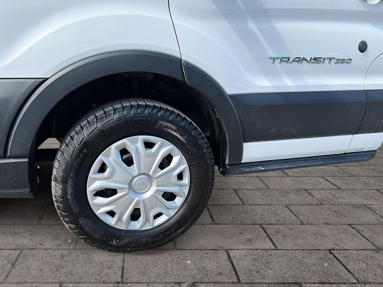 2023 Ford Transit Cube 12 pieds simple roue White Québec - photo #6