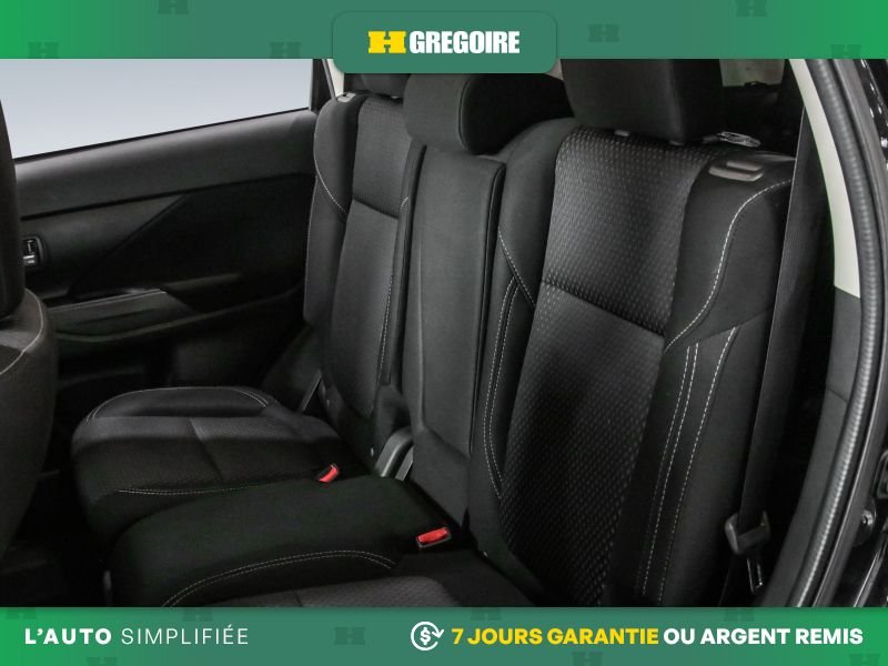 2020 Mitsubishi Outlander Black Saint-Eustache - photo #20