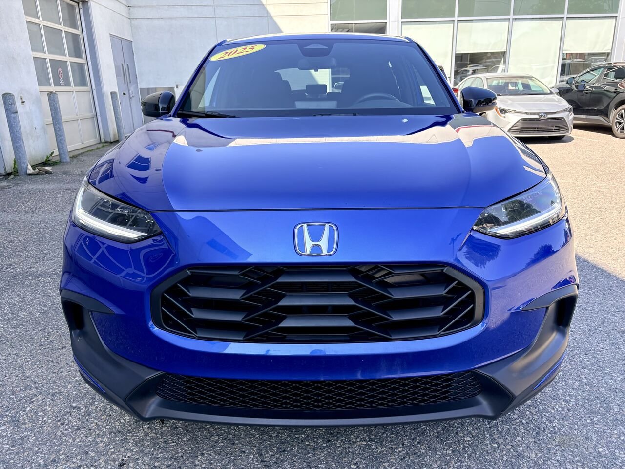 2025 Honda HR-V Blue Mont-Laurier - photo #6