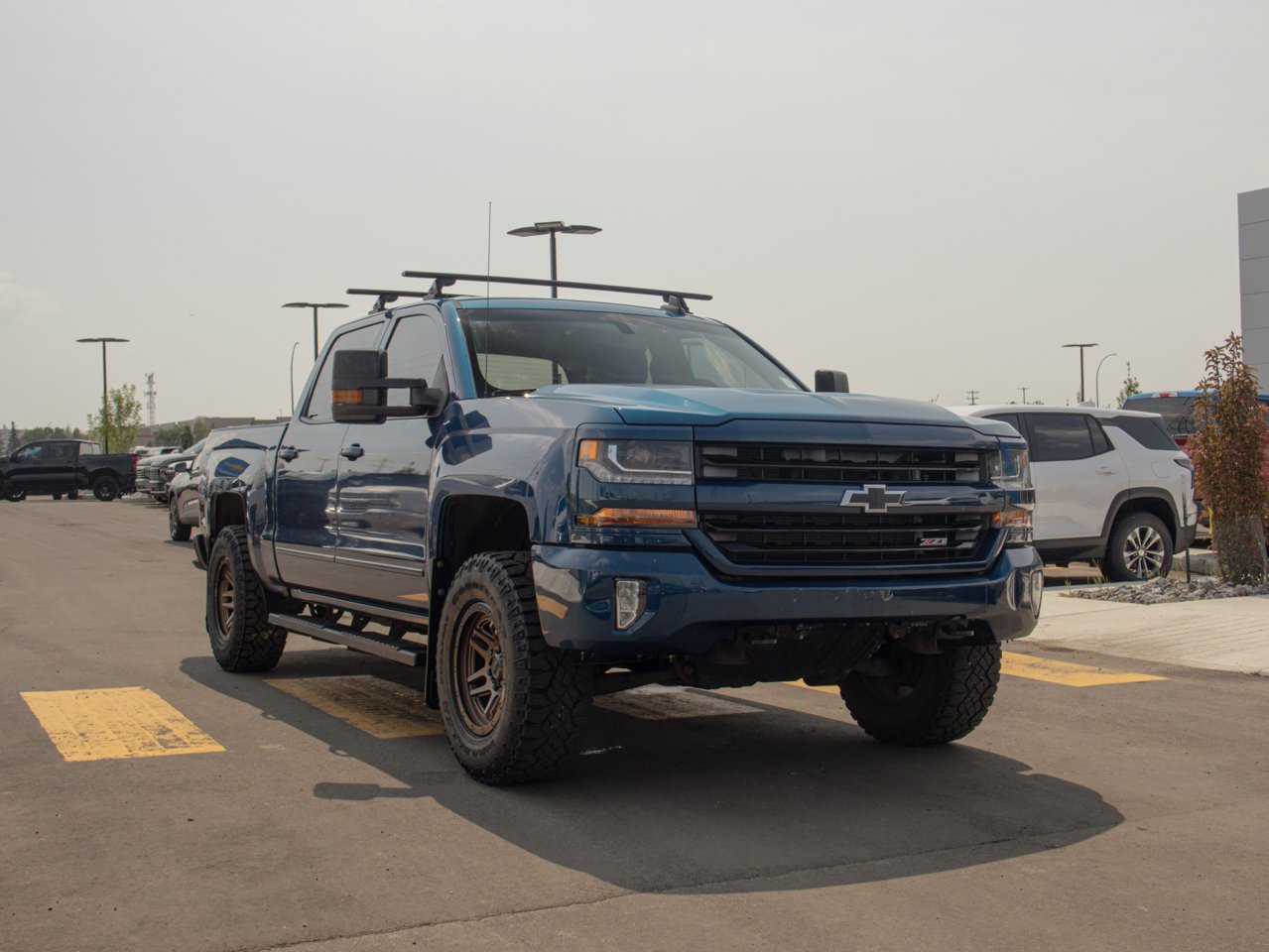 2016 Chevrolet Silverado 1500 4WD Crew Cab 143.5 LT w/1LT Blue Sherwood Park - photo #13