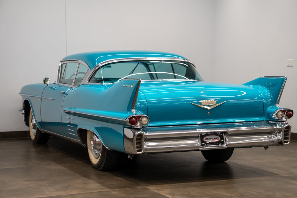 Cadillac Series 62 1958 Bleu Montréal - photo #6